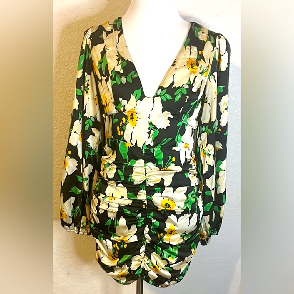 ASTR Green Cream Ruched Floral Dress